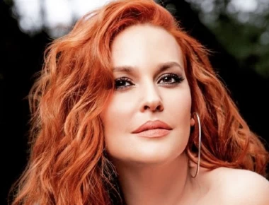 Σίσσυ Χρηστίδου: Ποζάρει με ολόσωμο μαγιό χωρίς ρετούς και εντυπωσιάζει (φωτο)